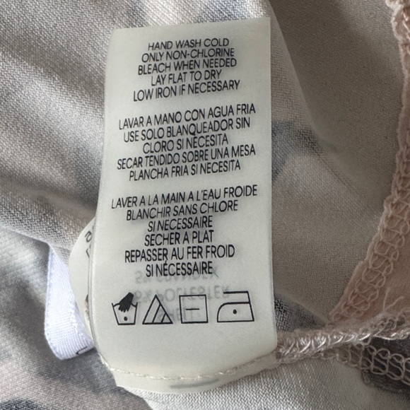 Calvin Klein Floral Knit Top w/ Metal Neckline Detail – XL (NWT) - Picture 8 of 8